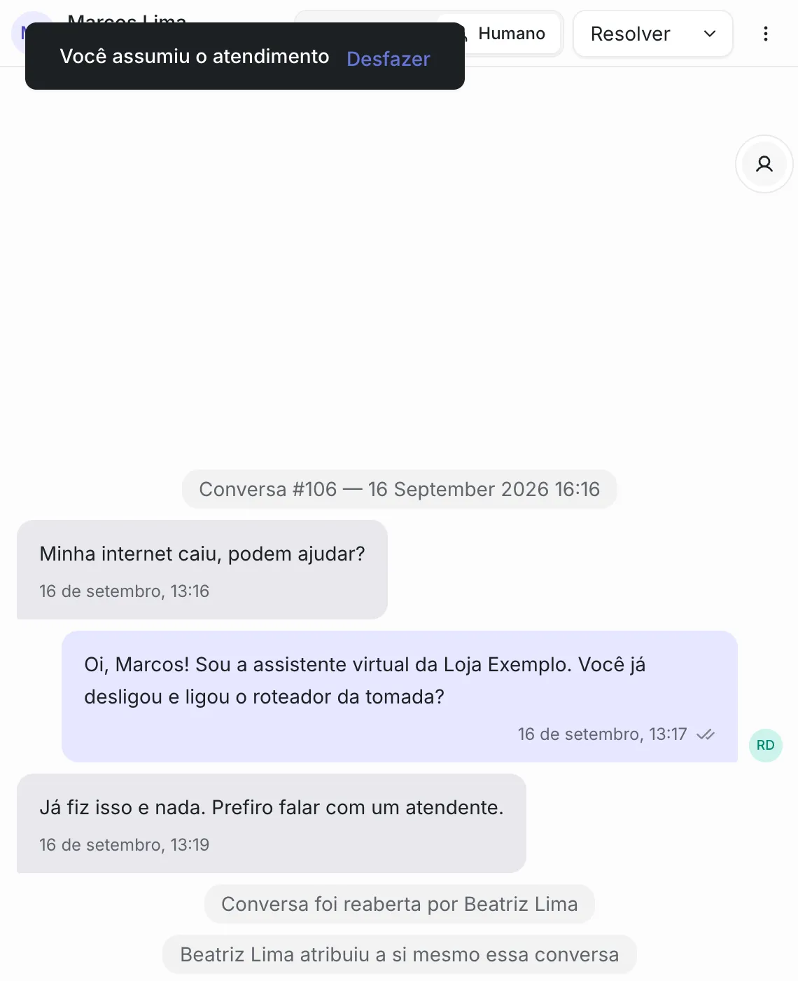 Conversa com Marcos Lima logo depois do clique em “Humano”: aviso “Você assumiu o atendimento” com o botão “Desfazer” no topo e, no histórico, “Conversa foi reaberta por Beatriz Lima” e “Beatriz Lima atribuiu a si mesmo essa conversa”.